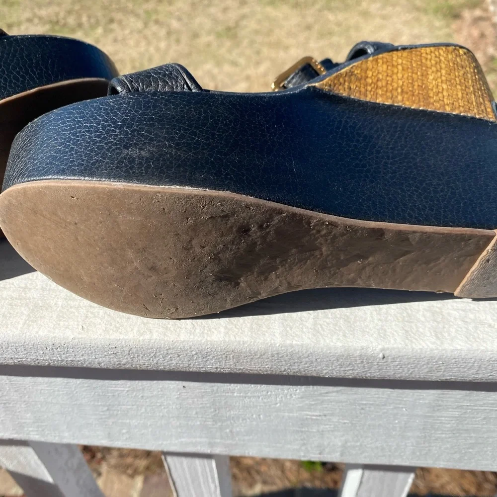 Tory Burch Wedge Sandals Size 7 - Picture 5 of 11